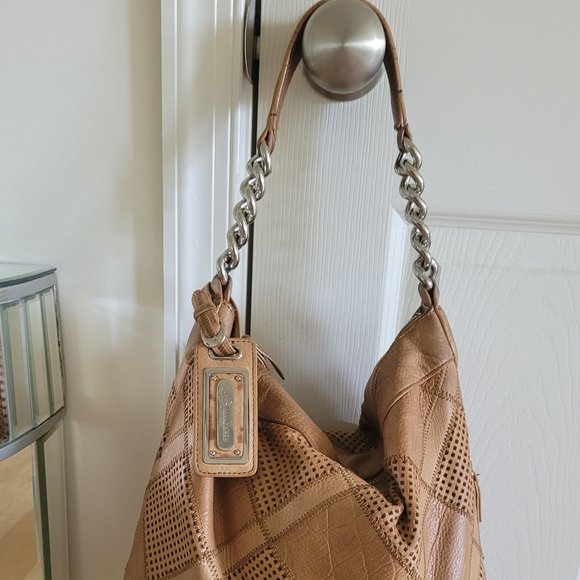 b. makowsky~Soft Leather~ Extra Large Handbag  17 X 15.5 - Picture 13 of 16